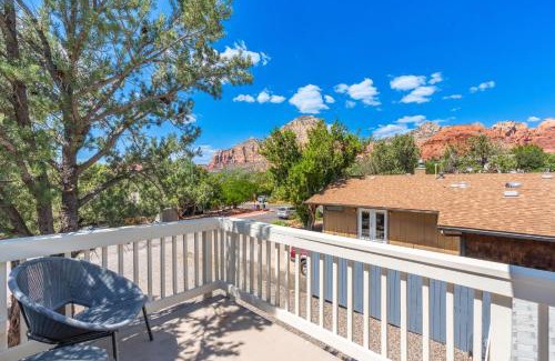 West Sedona House | Amethyst Retreat. Back Yard with Hot Tub & Views!