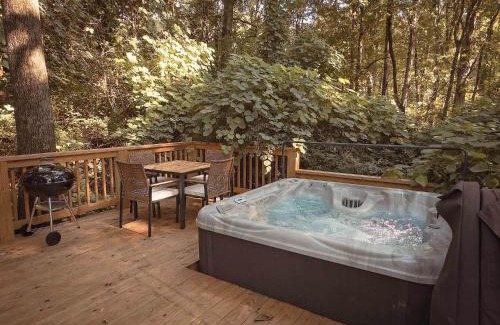 Lookout Mountain Bed & Breakfast | Amicalola Apartment on Lookout Mountain