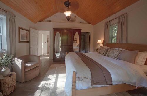 Lookout Mountain Bed & Breakfast | Amicalola Apartment on Lookout Mountain