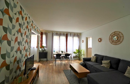 Amiens Nord Apartment | Amiens Chic - Baby Foot&Élégance