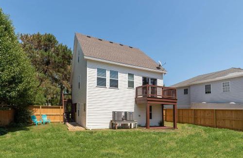 Colington Apartment | Aminas Cottage 3 Bedroom Home