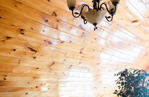 Hickory Hills Ski Chalet | Amish-built Chalet In Skiing/Rafting/Biking Area 50-Mile View- 4 mi to gorge