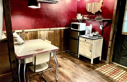 Millersburg Hotel | Amish Country Comfort