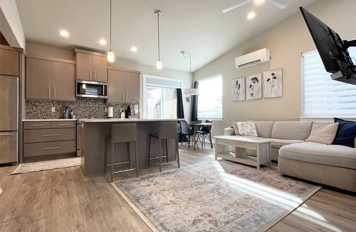 Coeur d'Alene House | Ammon Place Getaway - Modern house, close to Centennial Trail and Riverstone!