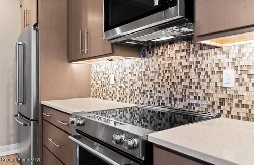 Coeur d'Alene House | Ammon Place Getaway - Modern house, close to Centennial Trail and Riverstone!