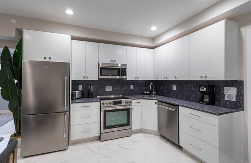 Ventnor City Apartment | Ammos Luxury Living- Katerini Suite