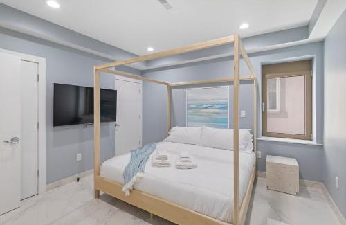 Ventnor City Apartment | Ammos Luxury Living- Santorini Suite
