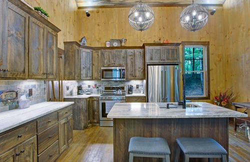 Morganton Cabin | Among The Stars-Single Floor Modern Luxury Cabin, Fire Pit, Large Kitchen