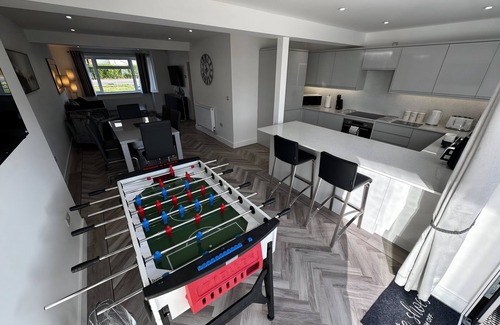Aylesbury House | Amora Stays, Luxury 3 bedroom home, in the heart of Aylesbury.