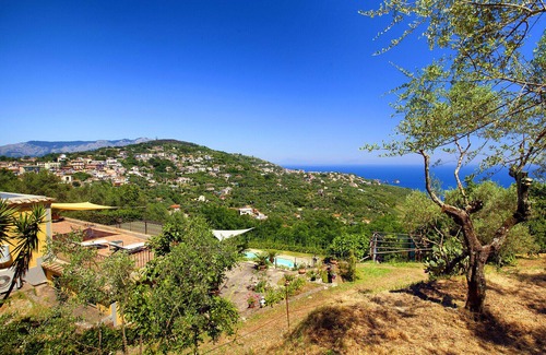 Sant'Agata sui Due Golfi Villa | AMORE RENTALS - Villa dei Galli with Private Pool, Sea View, Garden, Parking and Air Conditioning