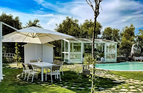 Priora Villa | AMORE RENTALS - Villa Annachiara with Bio Pool and Private Garden