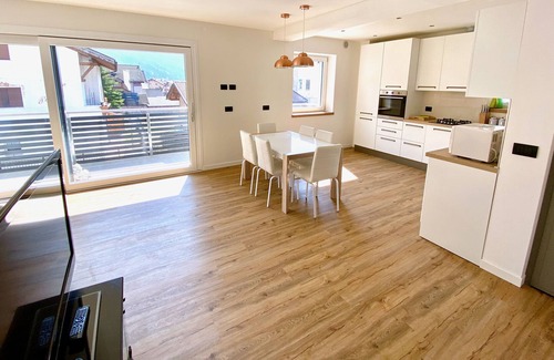 Predazzo Apartment | Ample modern and luminous apartment in Predazzo