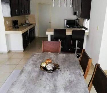 La Paz House | Amplia residencia con acceso privado