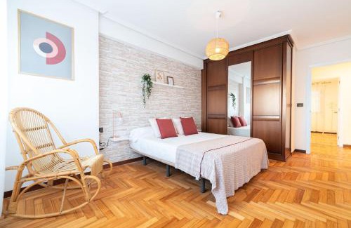 O Perpetuo Socorro Apartment | Amplia Vivienda con Garaje