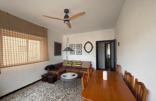 Calabardina Apartment | Amplio apartamento junto al mar