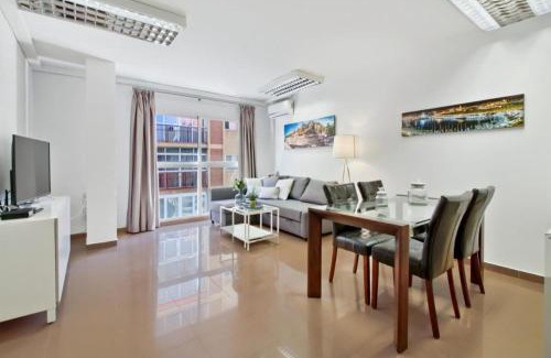 Perchel Sur Apartment | Amplio piso con terraza