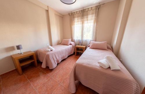 Zaidin Apartment | Amplio piso en el Palacio de Congresos by beBalmy