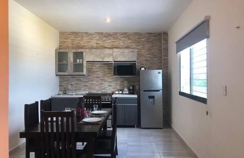 Campeche Apartment | Amplio y moderno departamento, con estacionamiento