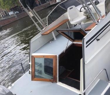 Amsterdam City Centre Bed & Breakfast | Amsterdam Boat & Breakfast