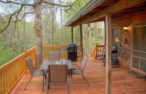 Clarkesville Cabin | Amy's Creek 1| Dog Friendly w/Creekside Views, Covered Deck, Hot Tub, Near Helen