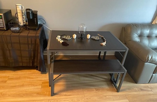 Harrisonburg Apartment | An Adorable guest house like an apartment with a private entrance.