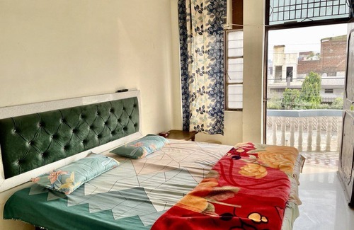 Bharatpur Hotel | An affordable place to stay in the city quiet & safe place with many attractions