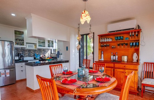 Akumal Condo | An Akumal Classic! Beachfront condo with AC and WiFi!