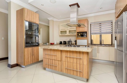 Greater Johannesburg Metropolitan Area Villa | An amazing serene luxury villa in the hussle and buzzle of Gauteng.