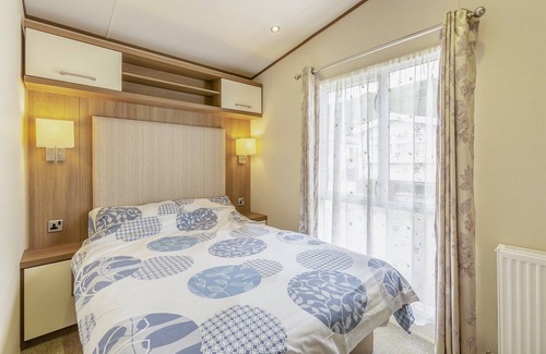 Bridport House | An attractive modern 12ft-wide caravan.