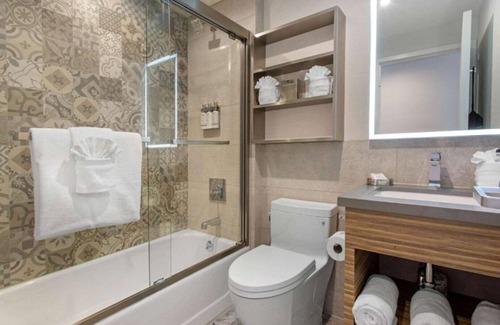 Brooklyn House | An authentic Brooklyn neighborhood Room