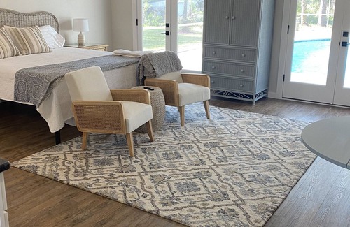 Ocala Apartment | An Elegant Mid-Century Modern Private Unit