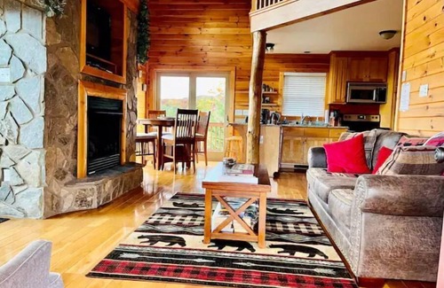 Fleetwood Cabin | An Endless View - The name says it all