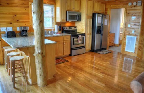 Fleetwood Cabin | An Endless View - The name says it all