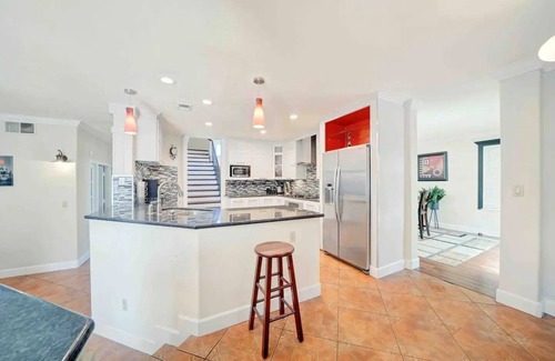 Antioch House | An ideal locationnn