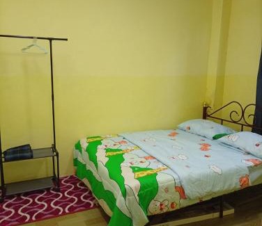 Jeli Ski Chalet | an nisa homestay & roomstay jeli