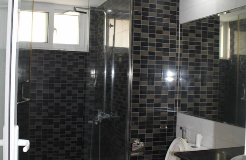 Ha Dong Hotel | An Phu Motel