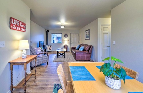 Anacortes Apartment | Anacortes Condo - Walk to Town, Marina, and Bay!