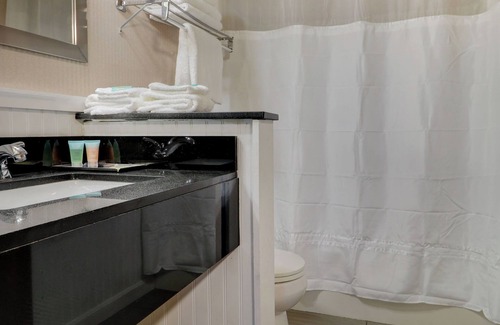 Portsmouth Hotel | Anchorage Inns And Suites
