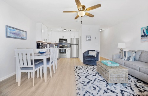 Ono Island Condo | Anchors Awave! Cozy Coastal Condo, Pool, Hot Tub, Gulf View, Steps to the Beach!