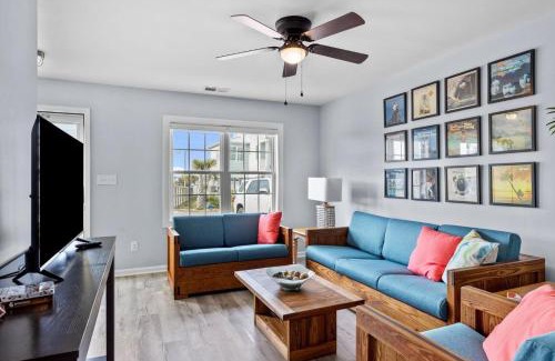 Atlantic Beach Apartment | Anchors Away Unit 4 Duplex