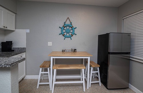 Clearwater Beach Apartment | Anchors UP #3; WALK to Beach/Bars/Dining
