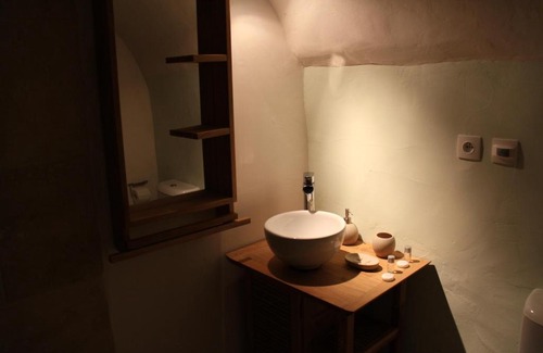 Beauvoisin House | Ancienne Abbaye de Franquevaux Lou Pitchoun
