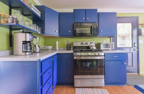 Grand Junction House | Ancient Oak Sanctuary Rural getaway, walking paths