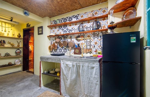 Nguyen Thai Binh House | Ancient Saigon House BenThanh Center