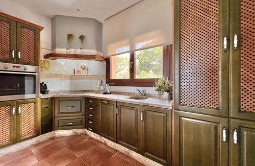 Atlanterra Ski Chalet | Andalusian style villa with stunning views. PAX 6. FREE WIFI