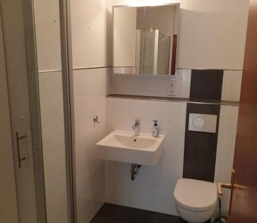 Wilnsdorf Apartment | Andinas Ferienwohnung in ruhiger Lage direkt am Wald