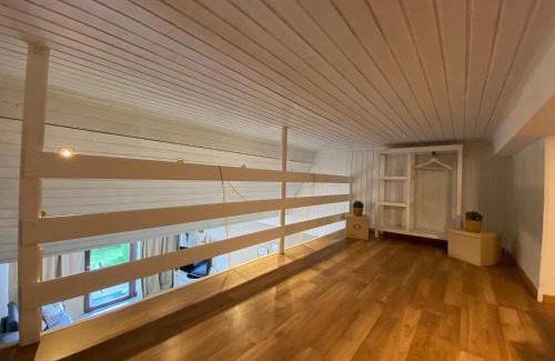 Sondern Apartment | Andinas FeWo - Seeblick und Terrasse