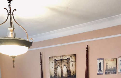Malakoff House | Anding House B&B. Step back in time at our 1922 historic home.