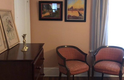 Malakoff House | Anding House B&B. Step back in time at our 1922 historic home.