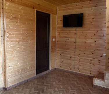Bagvdanari Ski Chalet | Andrias Wooden Hut
